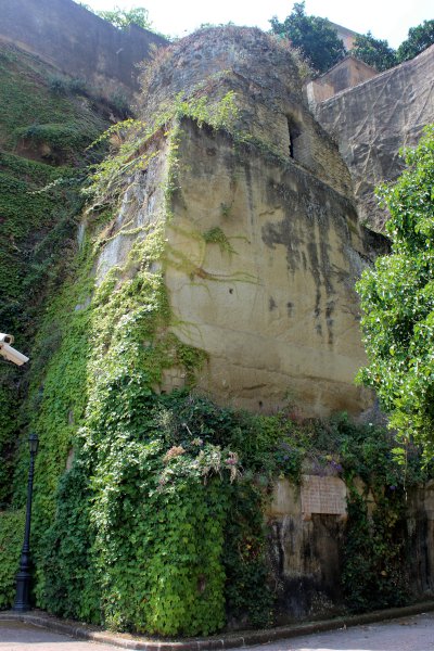02b Virgil's Tomb-1-Cuesta-600.jpeg