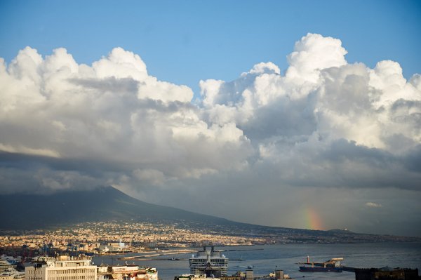13a pozzuoli_panorama-600.jpg